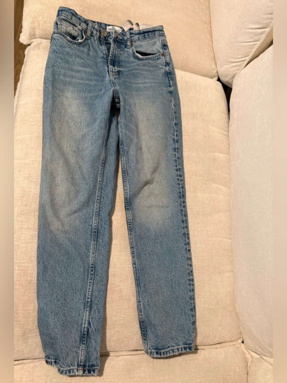 Zara Women's Straight-Leg Jeans in Light Blue Denim